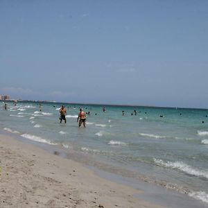 Residencial Isla Grosa